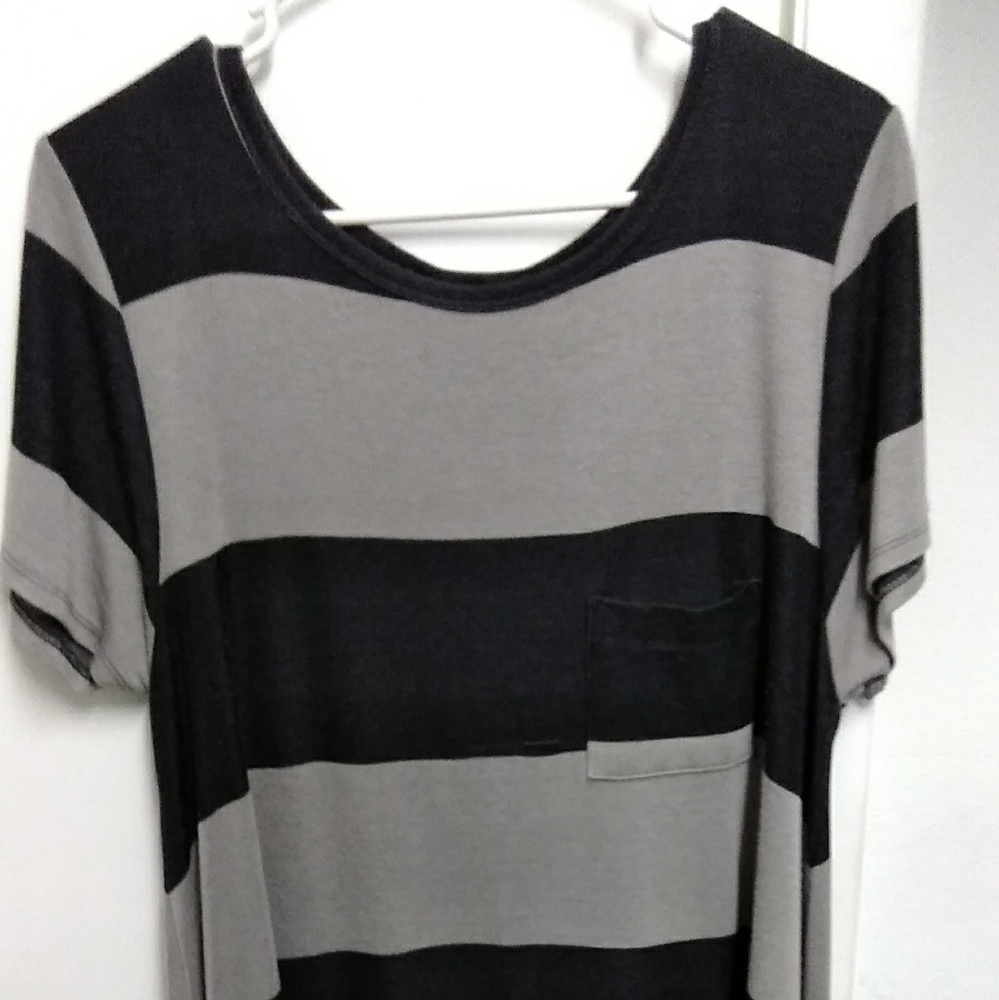 Carly Jacquard gray and black striped
